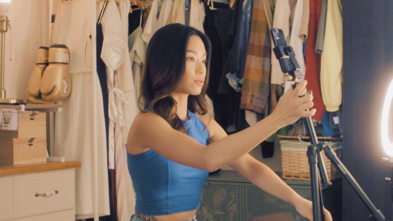 Chow Jia Hui, host and content creator, has become a more confident and informed investor, and is investing with a goal-based approach with Endowus.